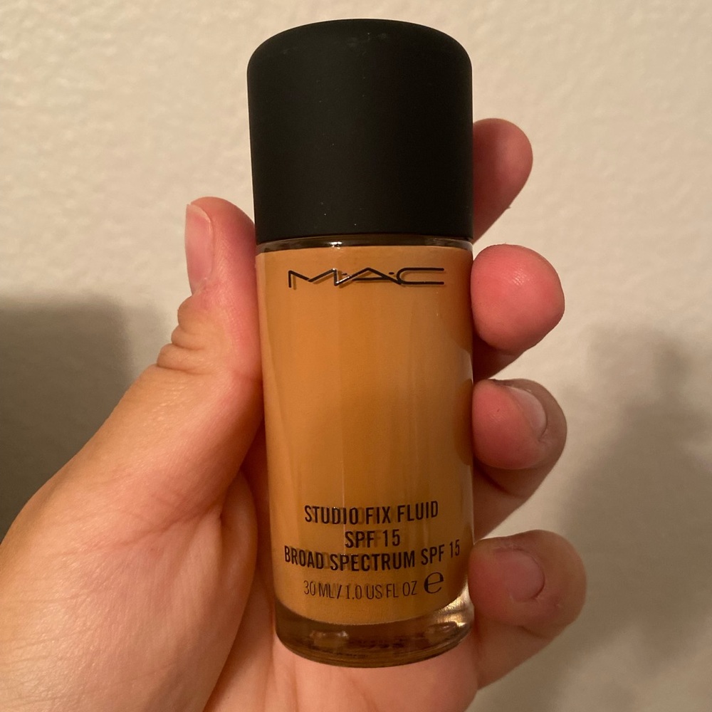 MAC Studio Fix Foundation